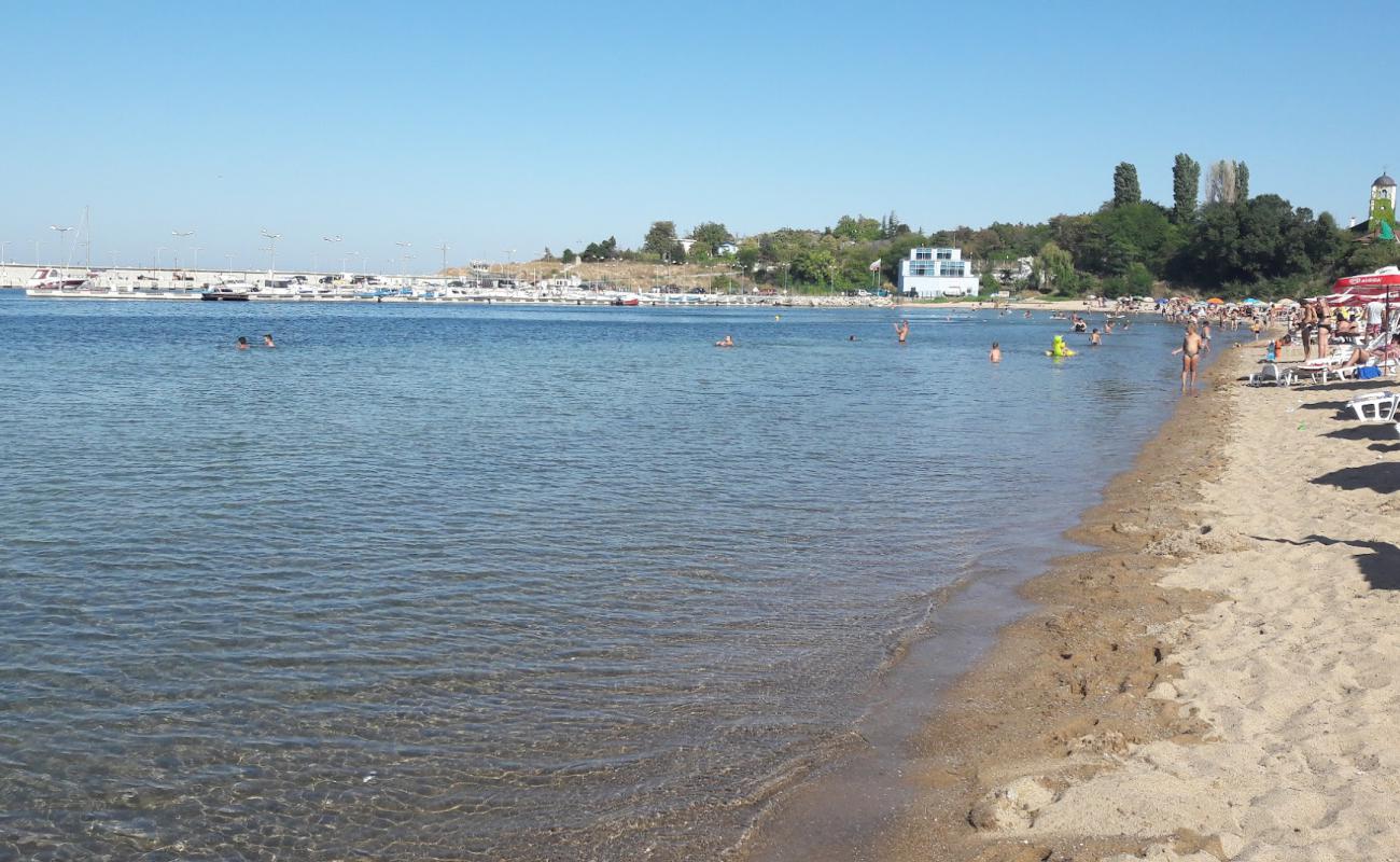 Foto af Chernomorets beach med lys sand overflade