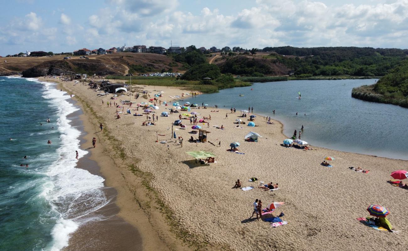 Foto af Veleka beach med lys sand overflade