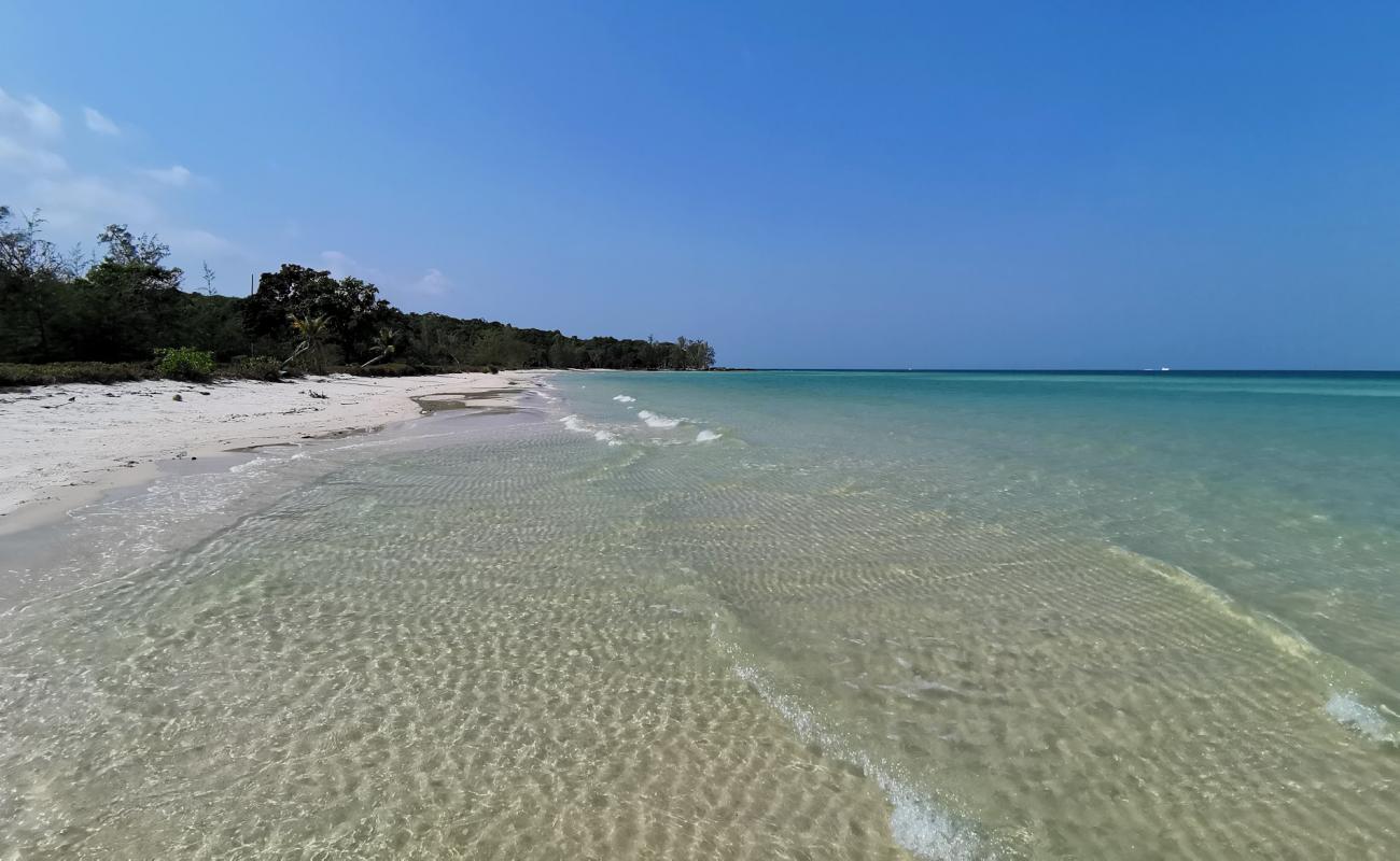 Foto af Pagoda Beach med lys fint sand overflade