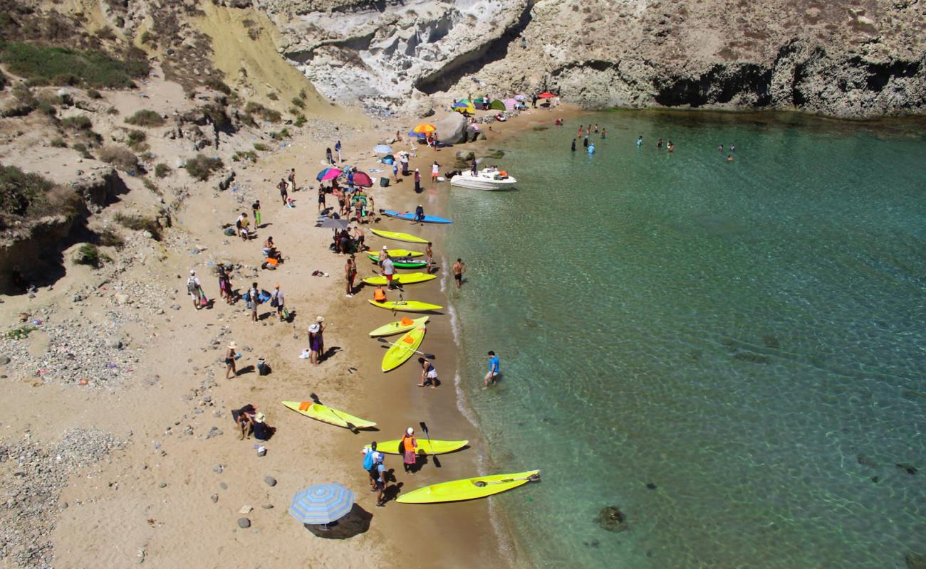 Foto af Plage Cap Figalo med lyst sand & sten overflade