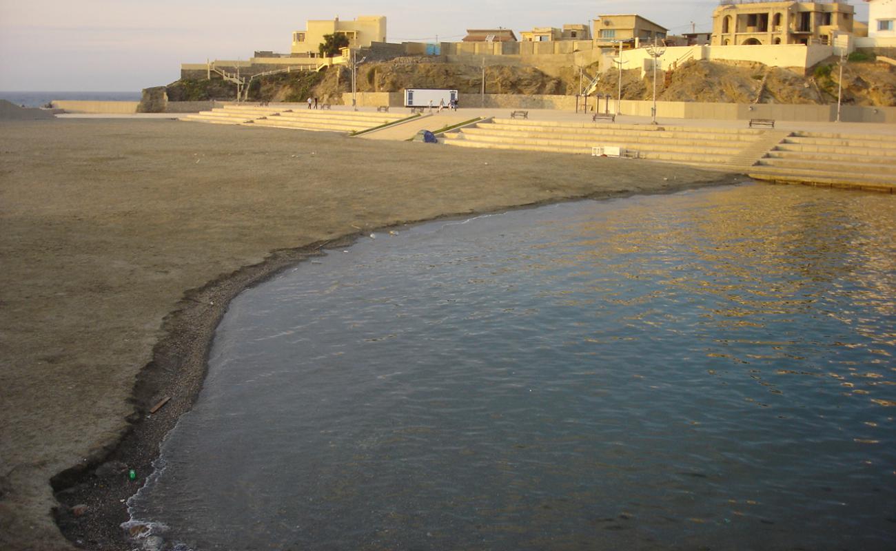 Foto af Artificiel du Confort med grå sand overflade