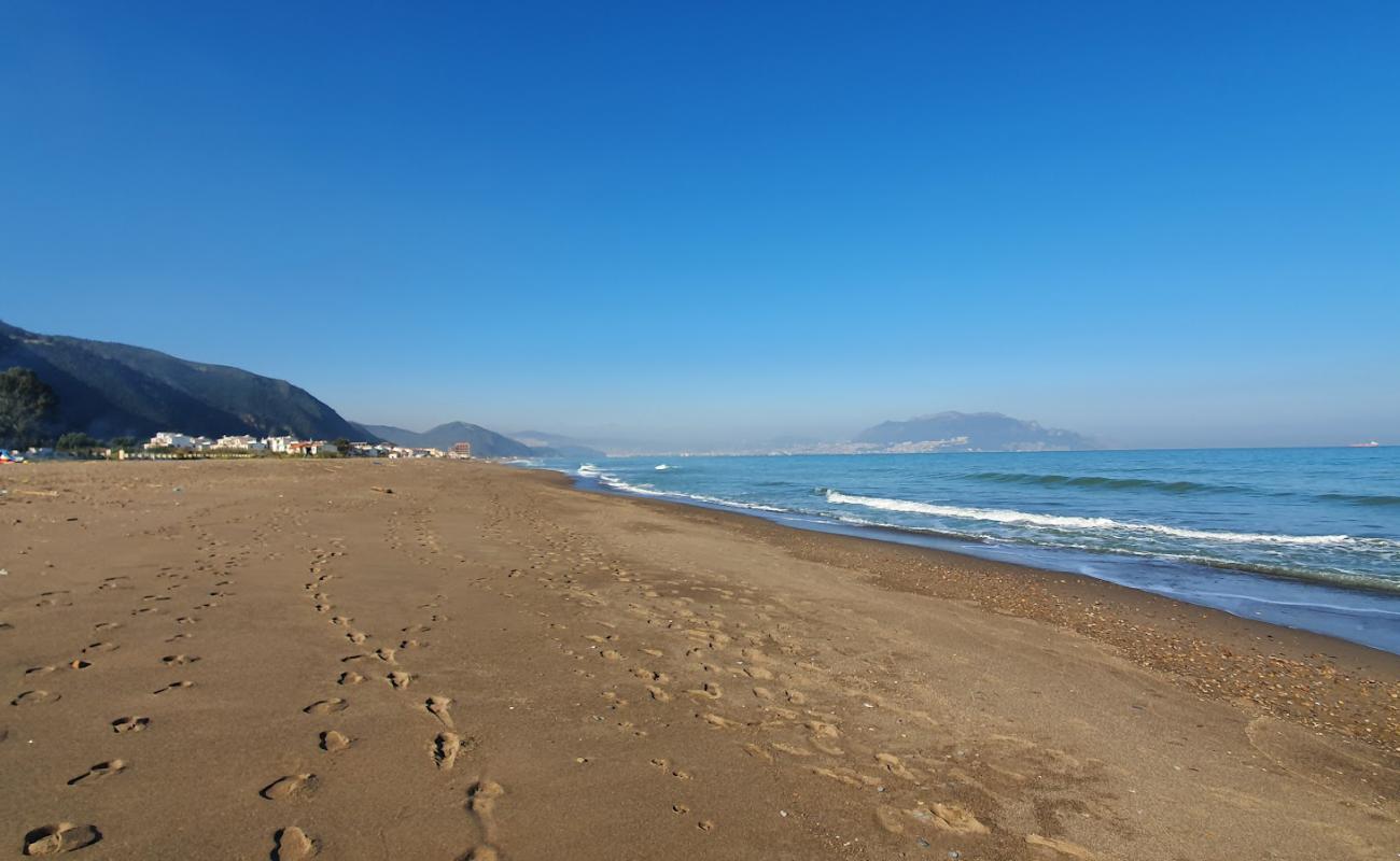 Foto af Plage Hotel les hammadites med brunt sand overflade