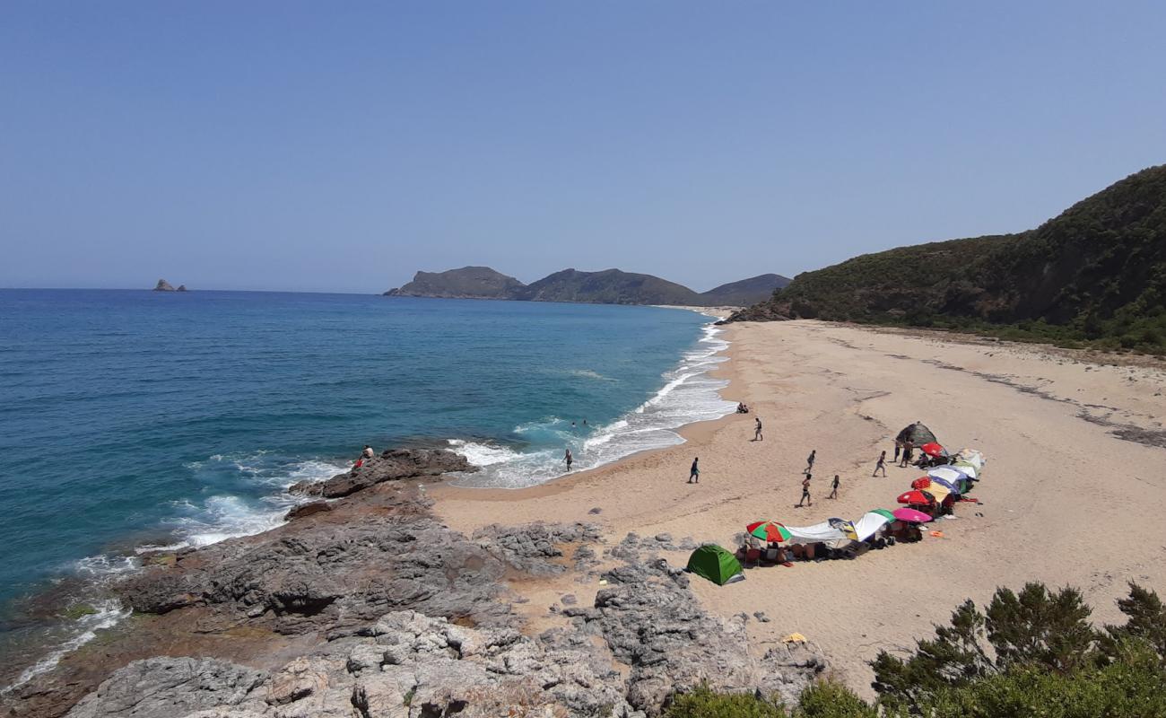 Foto af Oued Bibi Beach med lys sand overflade