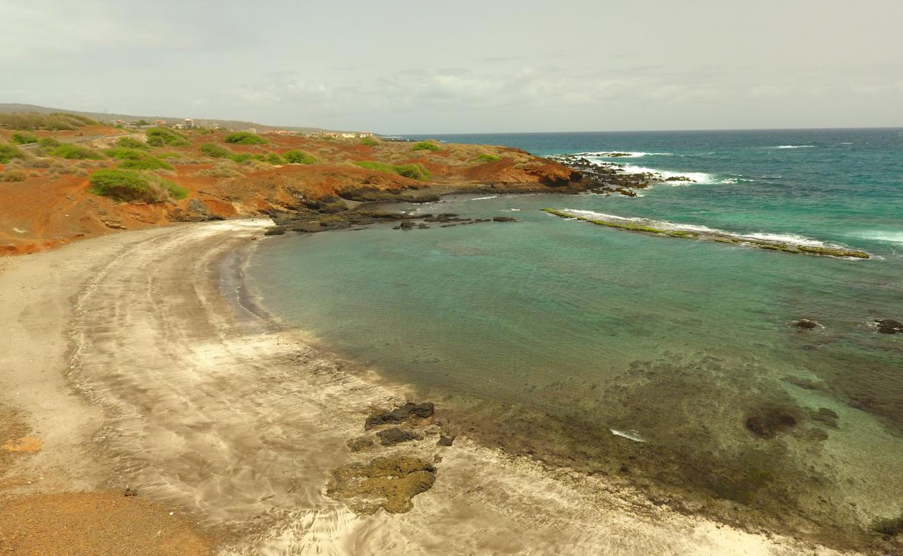 Foto af Playa Blanca med gråt sand og småsten overflade