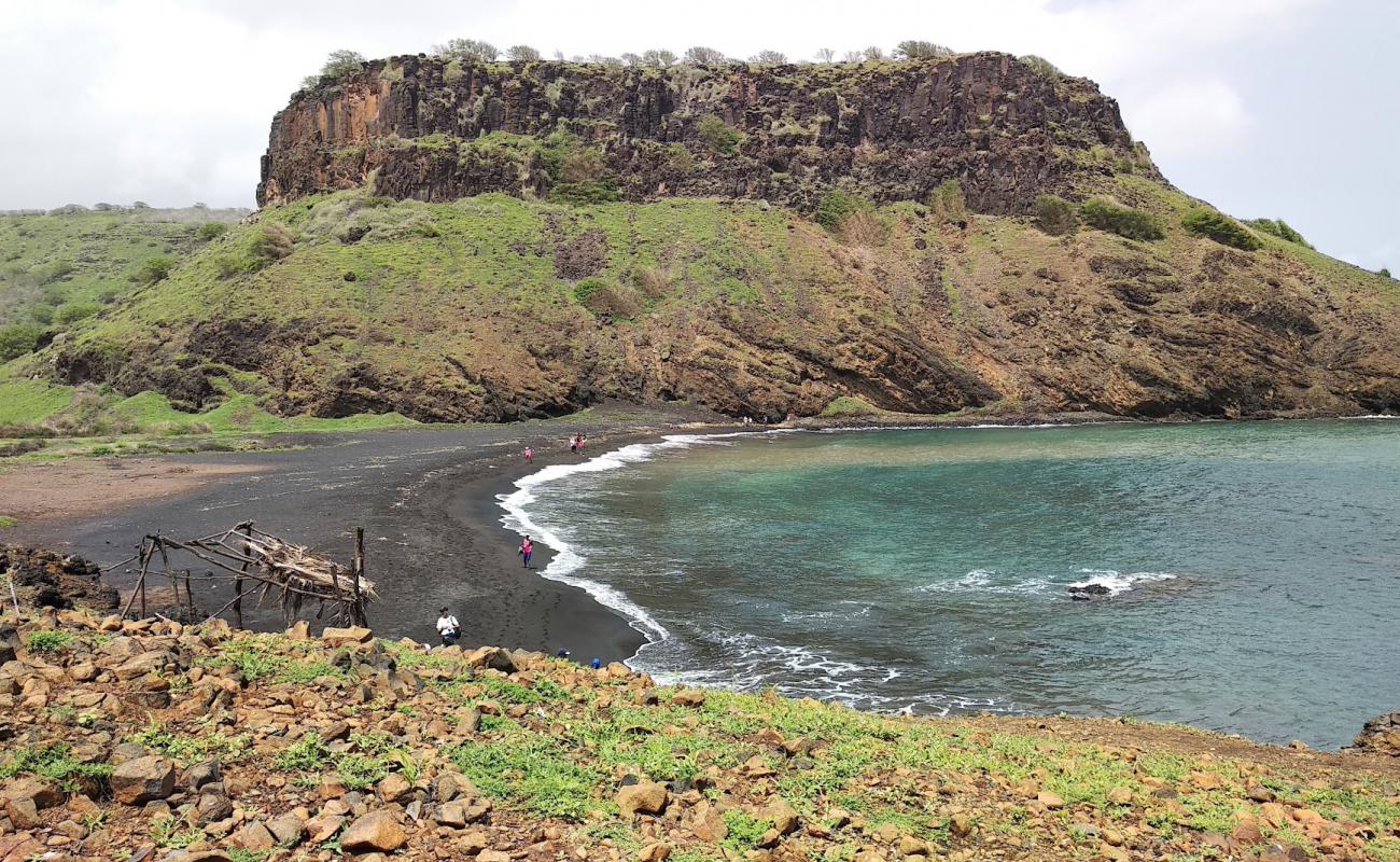 Foto af Praia de Mangue med hvidt sand og klipper overflade