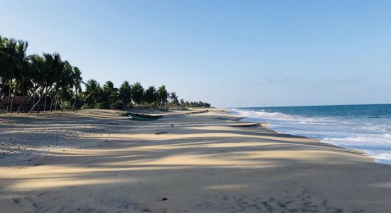 Akkarapaththu beach