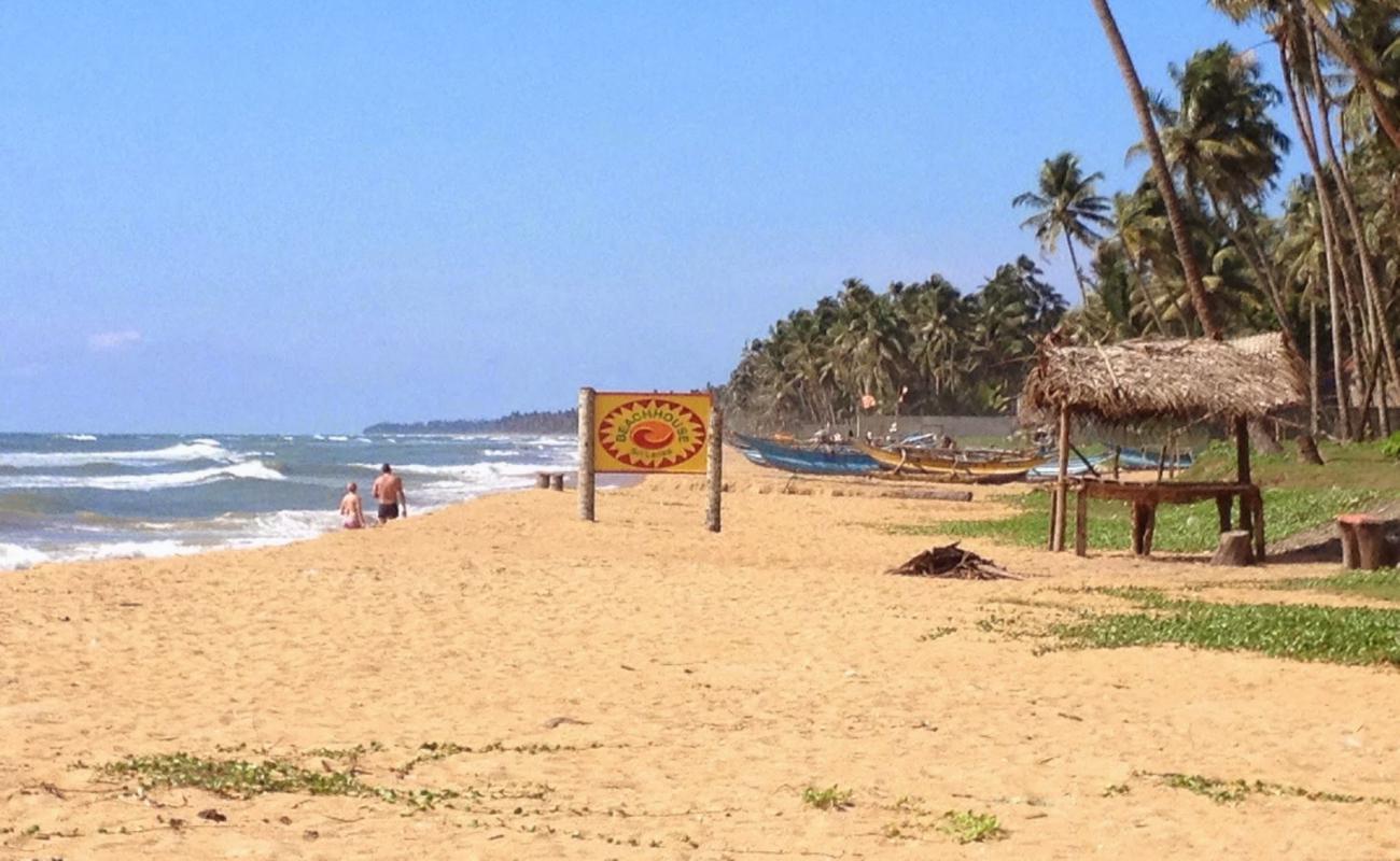 Foto af Pothupitiya Beach med lys sand overflade