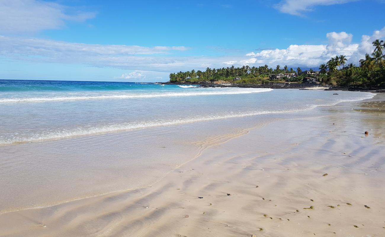 Foto af Buuni Beach med lys sand overflade