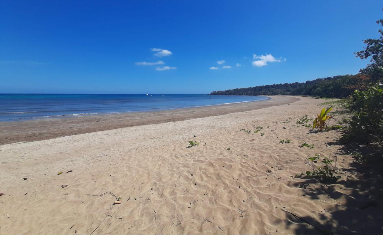 Foto af Mtsanga Foumbouni Beach med lys sand overflade