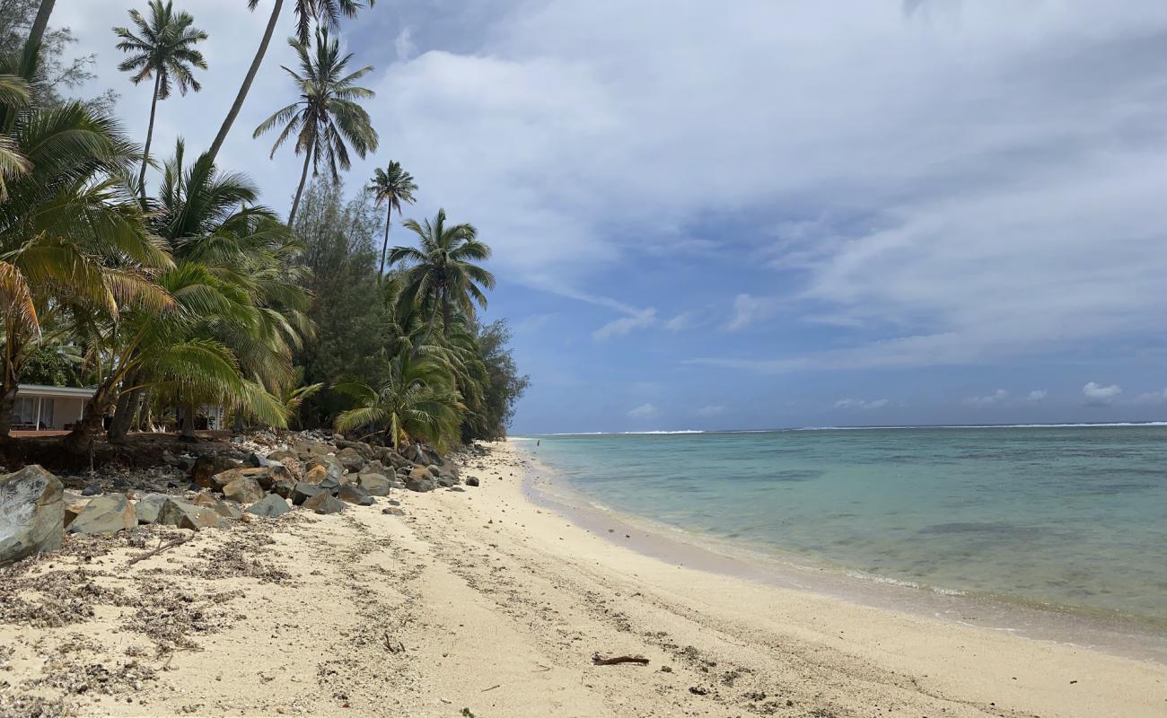 Foto af Aroa Beach med lys sand overflade