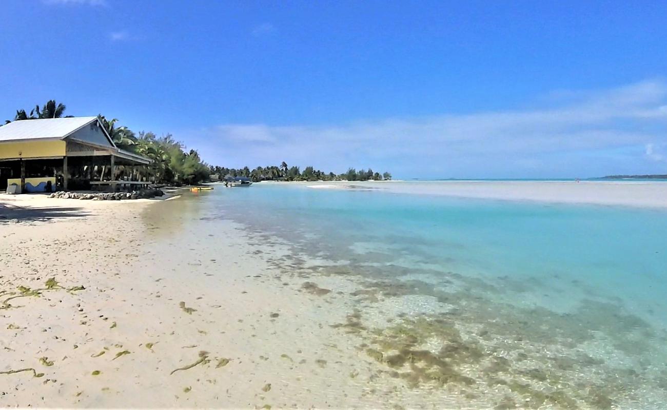 Foto af Ootu Beach med hvidt sand og småsten overflade