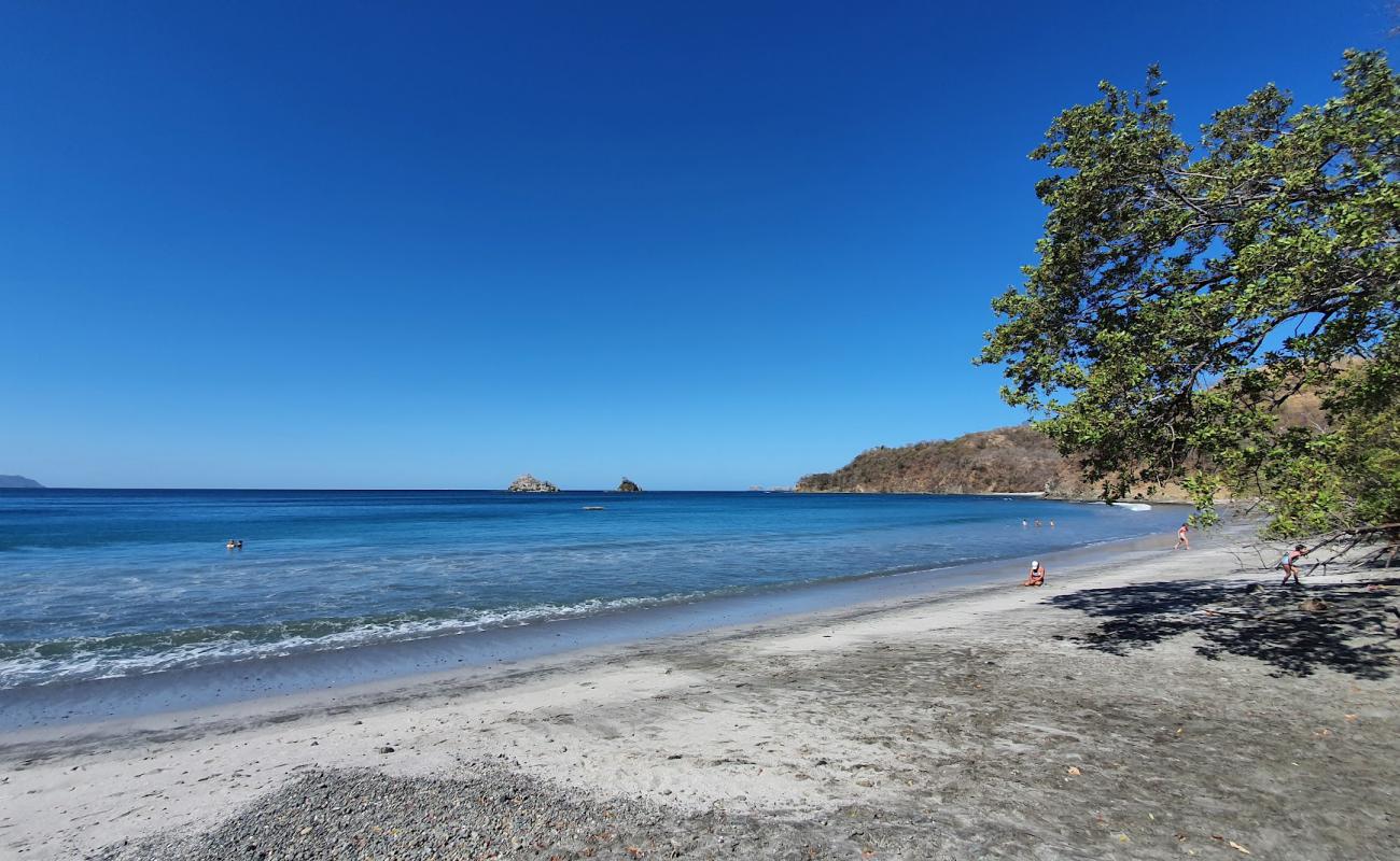 Foto af Danta Beach med grå sand overflade