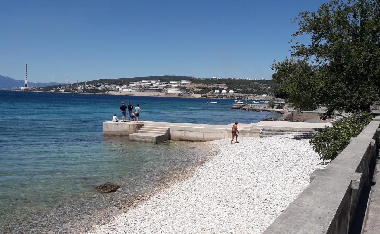 Foto af Ostro beach med sten overflade