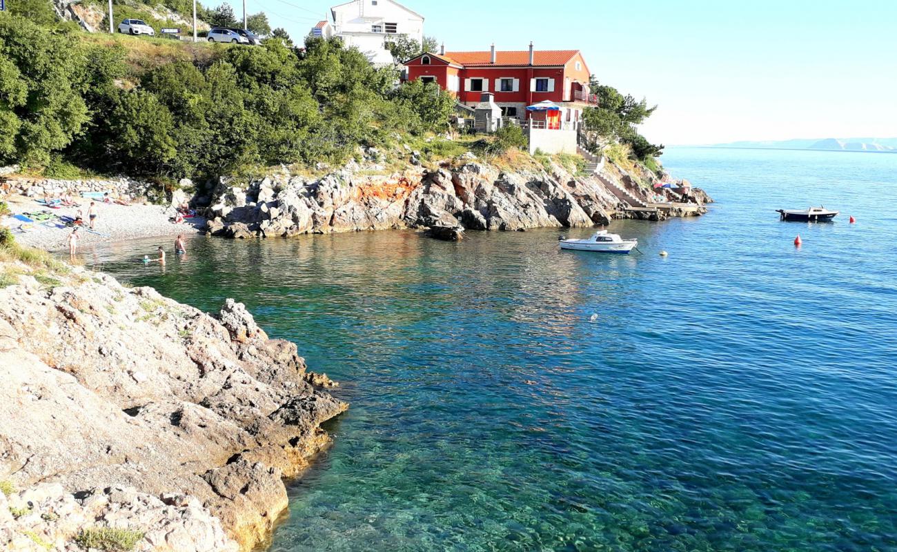 Foto af Senj beach med grå sten overflade