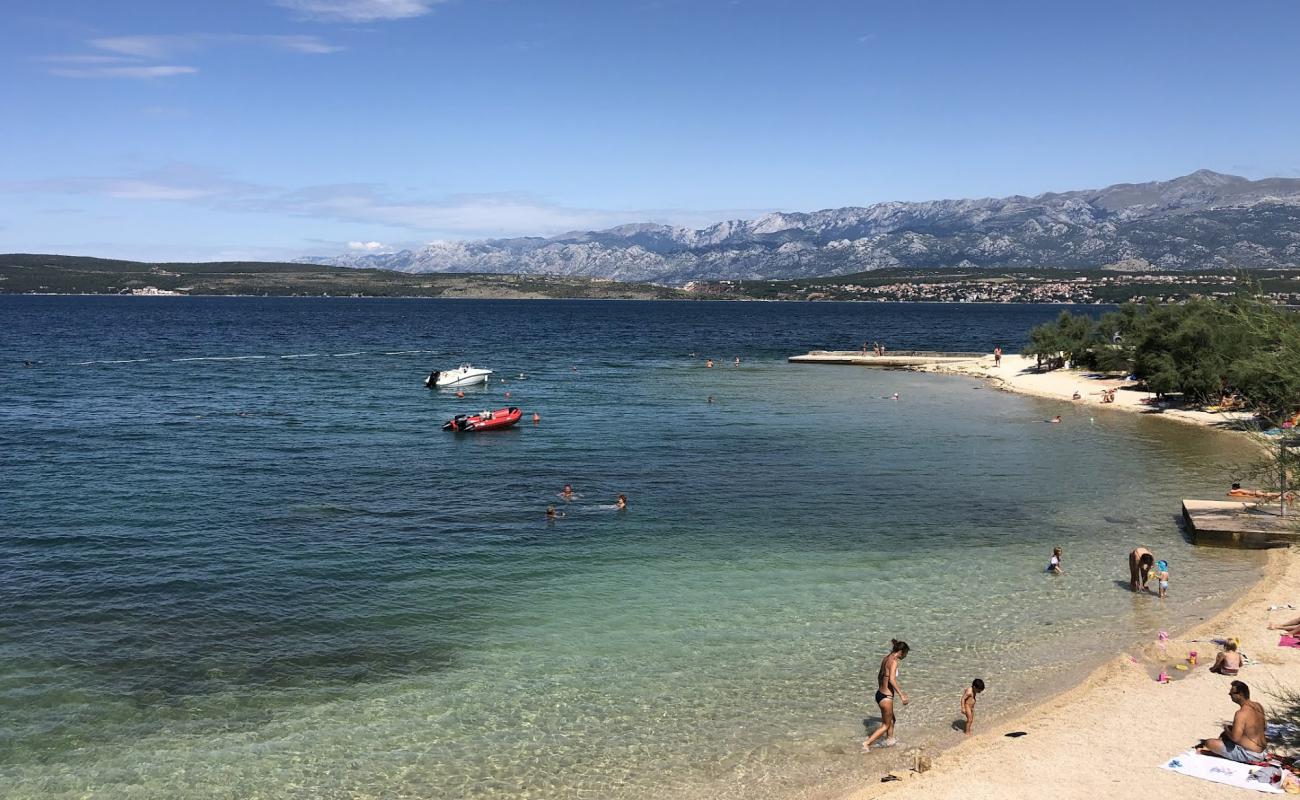 Foto af Karinsko more IV med let fin sten overflade