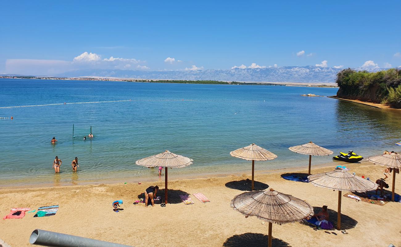 Foto af Privlaka beach med lys sand overflade