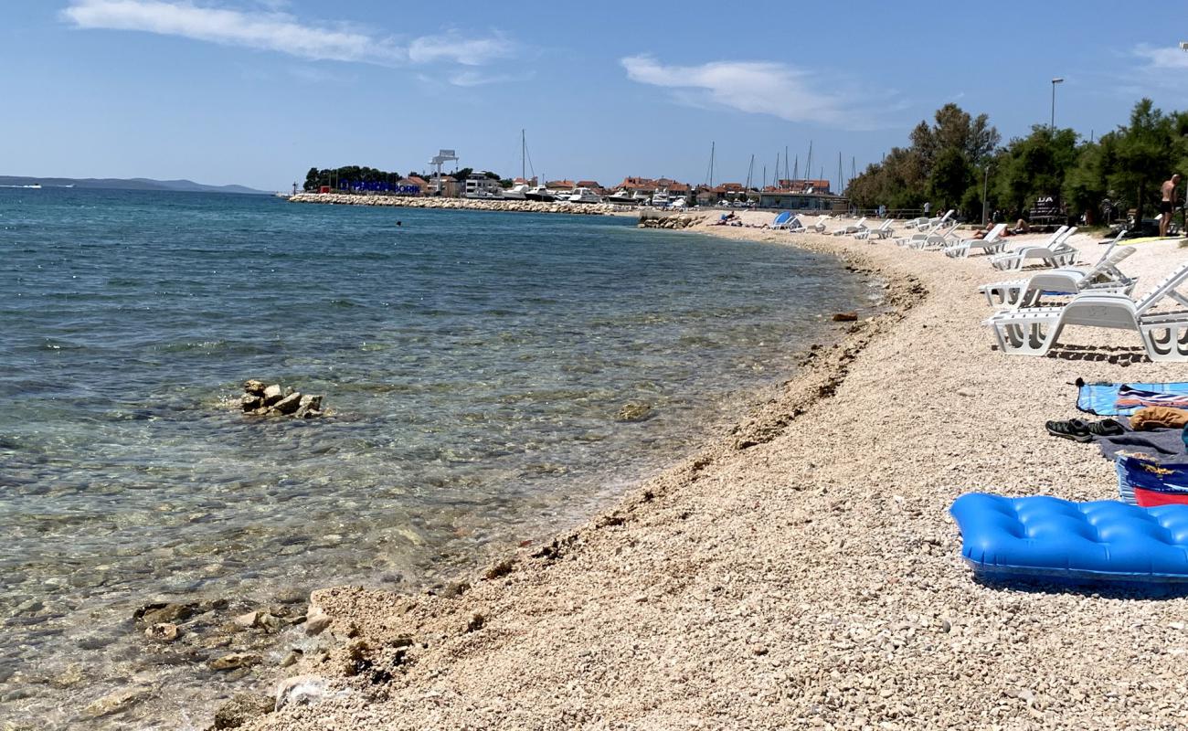 Foto af Uskok Zadar beach med let sten overflade