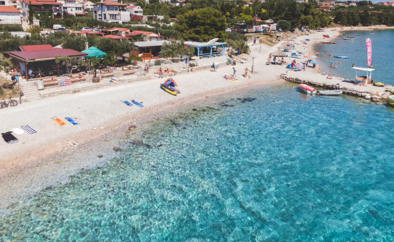 Foto af Pakostane beach II med let fin sten overflade