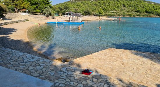 The Garden Tisno beach