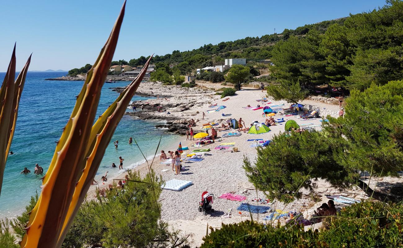 Foto af Dolac beach med let fin sten overflade