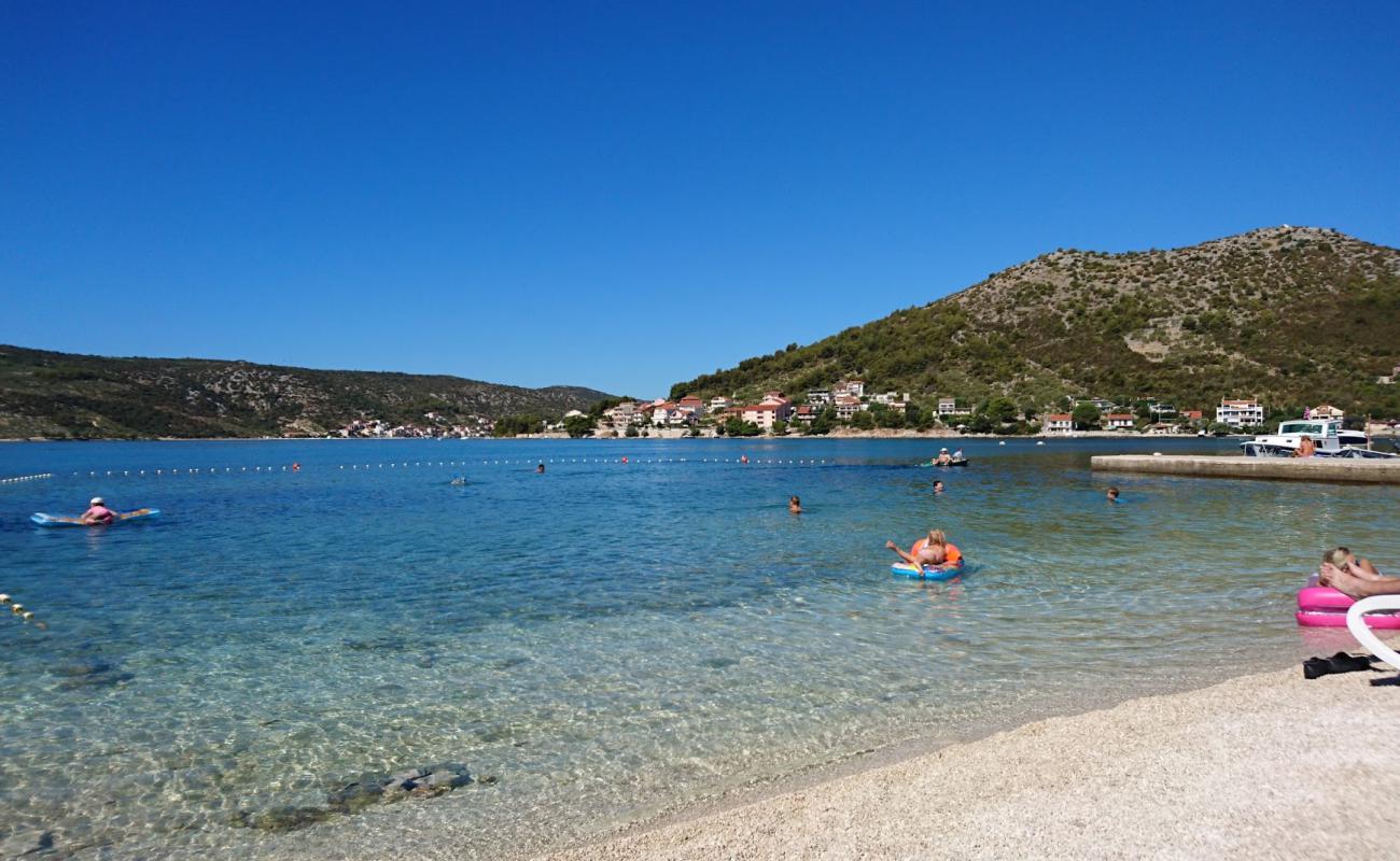 Foto af Poljica beach med let fin sten overflade