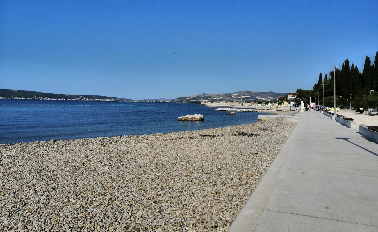 Foto af Ostrog beach med let sten overflade