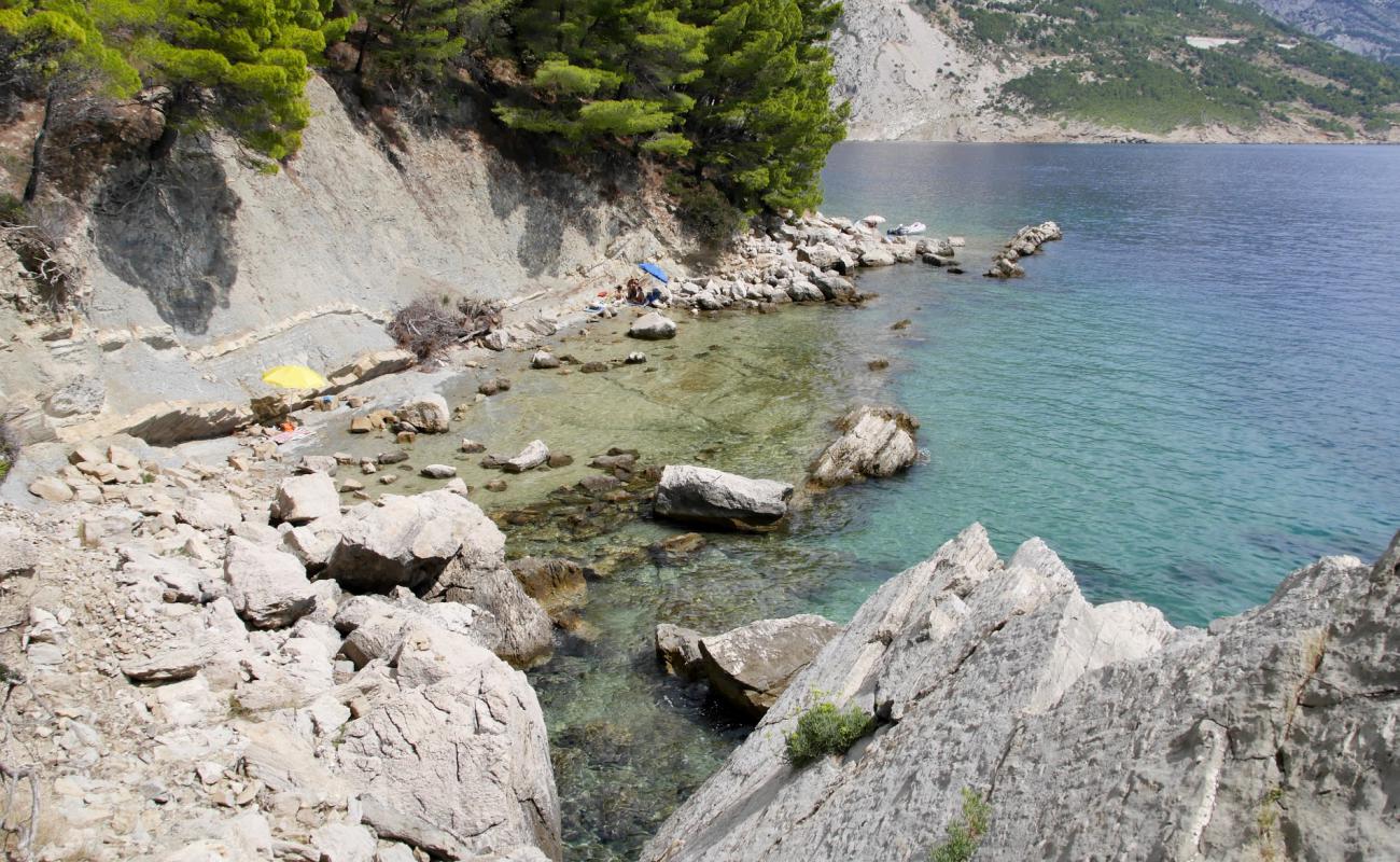 Foto af Vruje II beach med let sten overflade