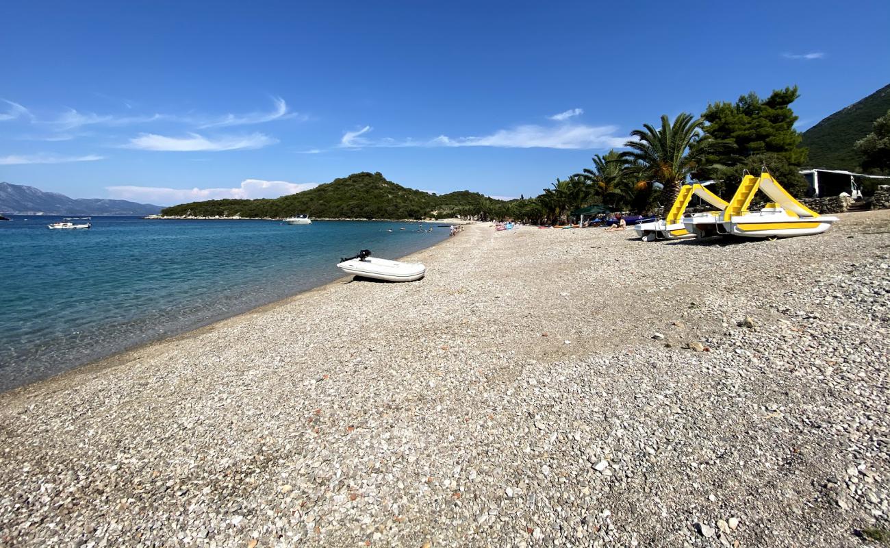 Foto af Pozora II beach med brun fin sten overflade