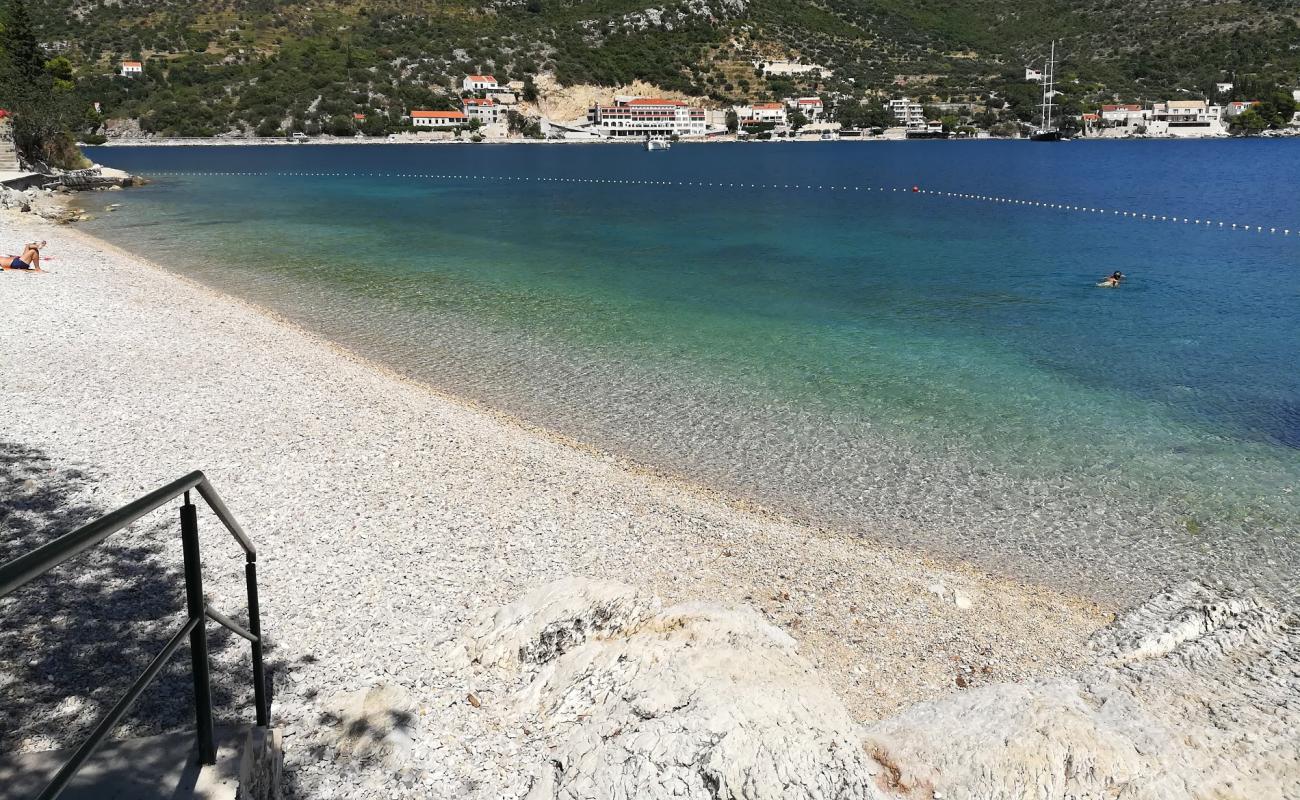 Foto af Zaton beach med let fin sten overflade