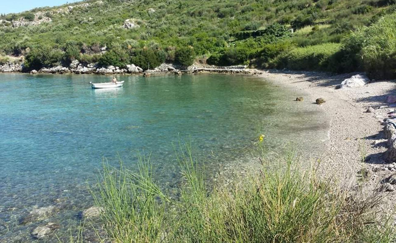 Foto af Cista Luka beach med let sten overflade