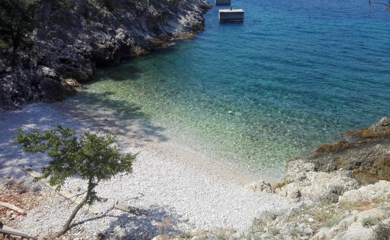 Foto af Porozina beach med hvid sten overflade