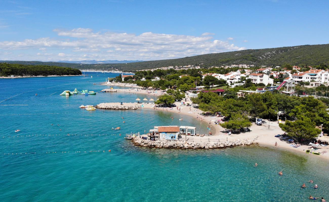 Foto af Punat beach II med let fin sten overflade