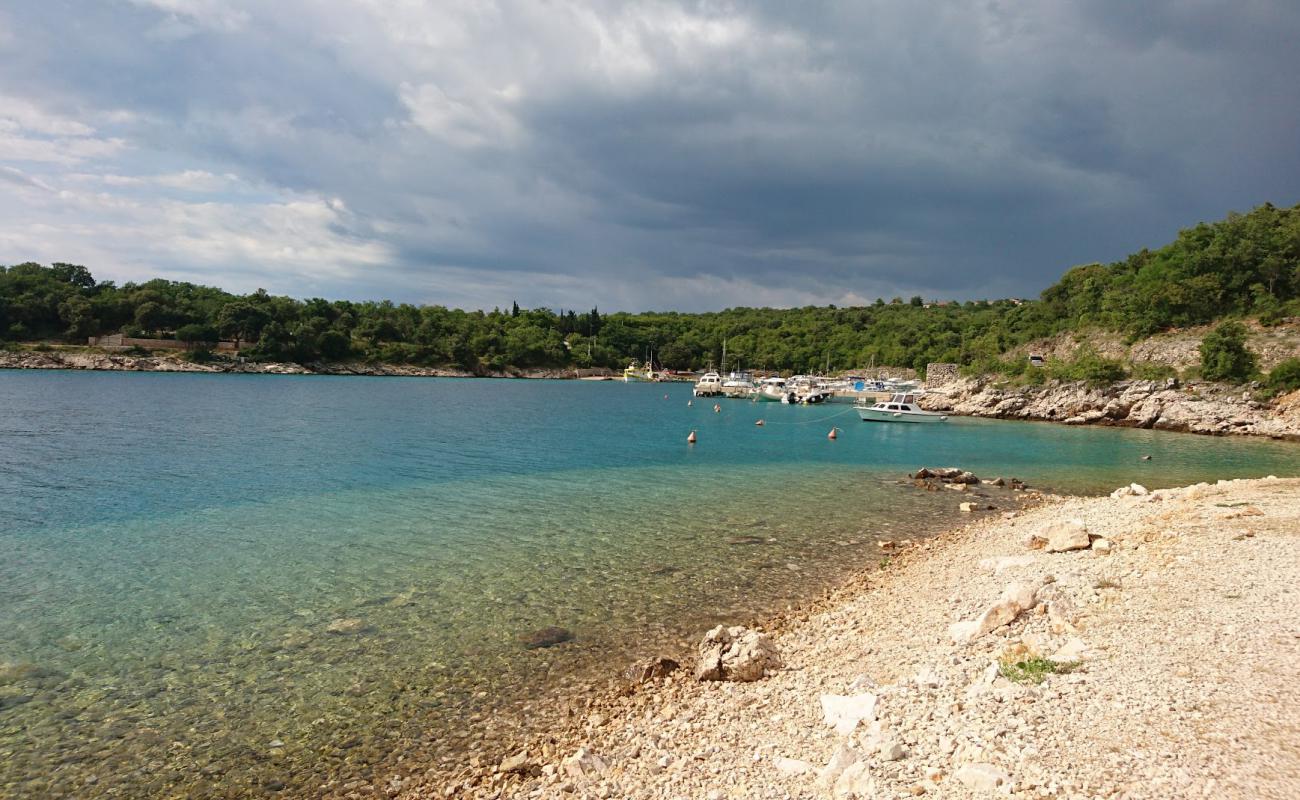 Foto af St. Fuska beach med let sten overflade