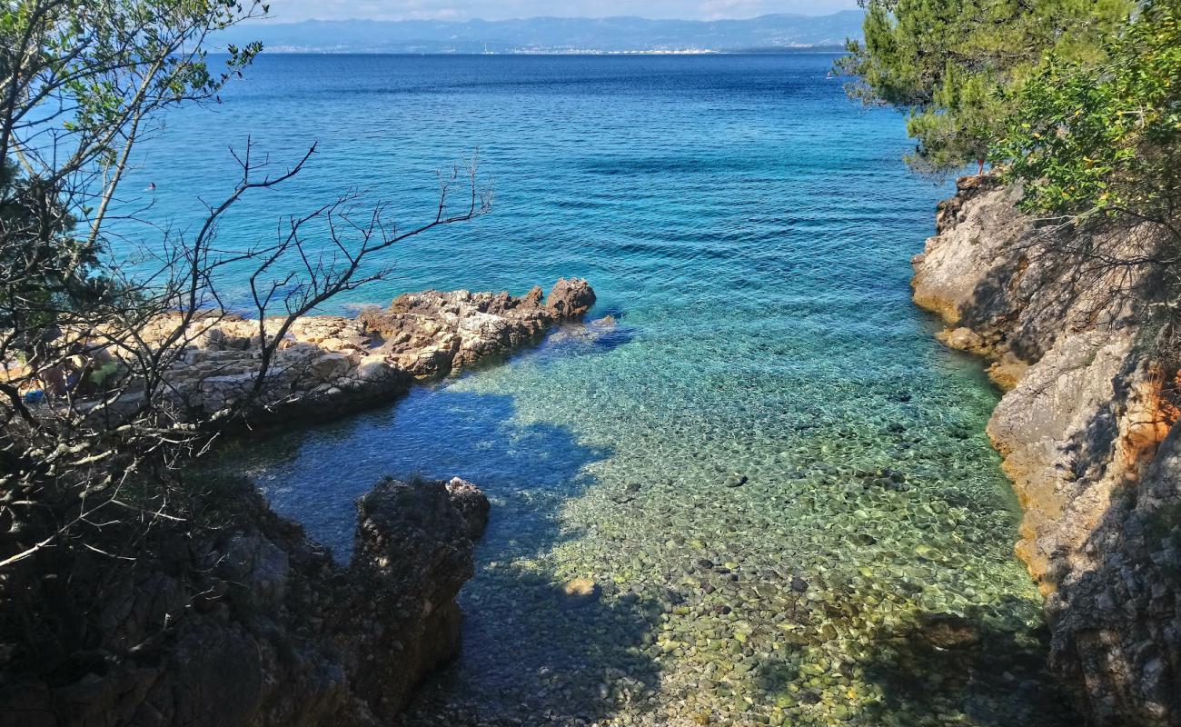 Foto af Malinska-Porat beach med sten overflade