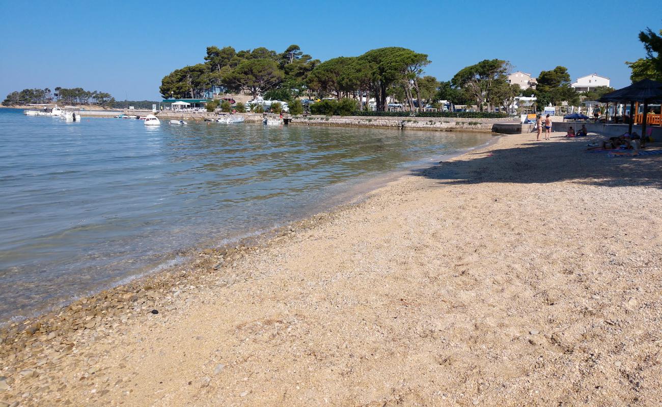 Foto af Padova beach med lys sand overflade