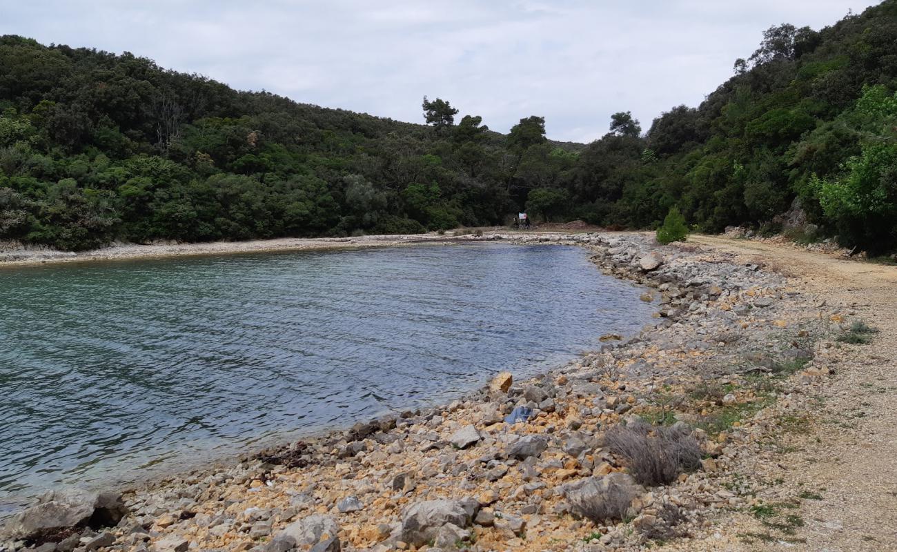 Foto af Dundo beach med sten overflade