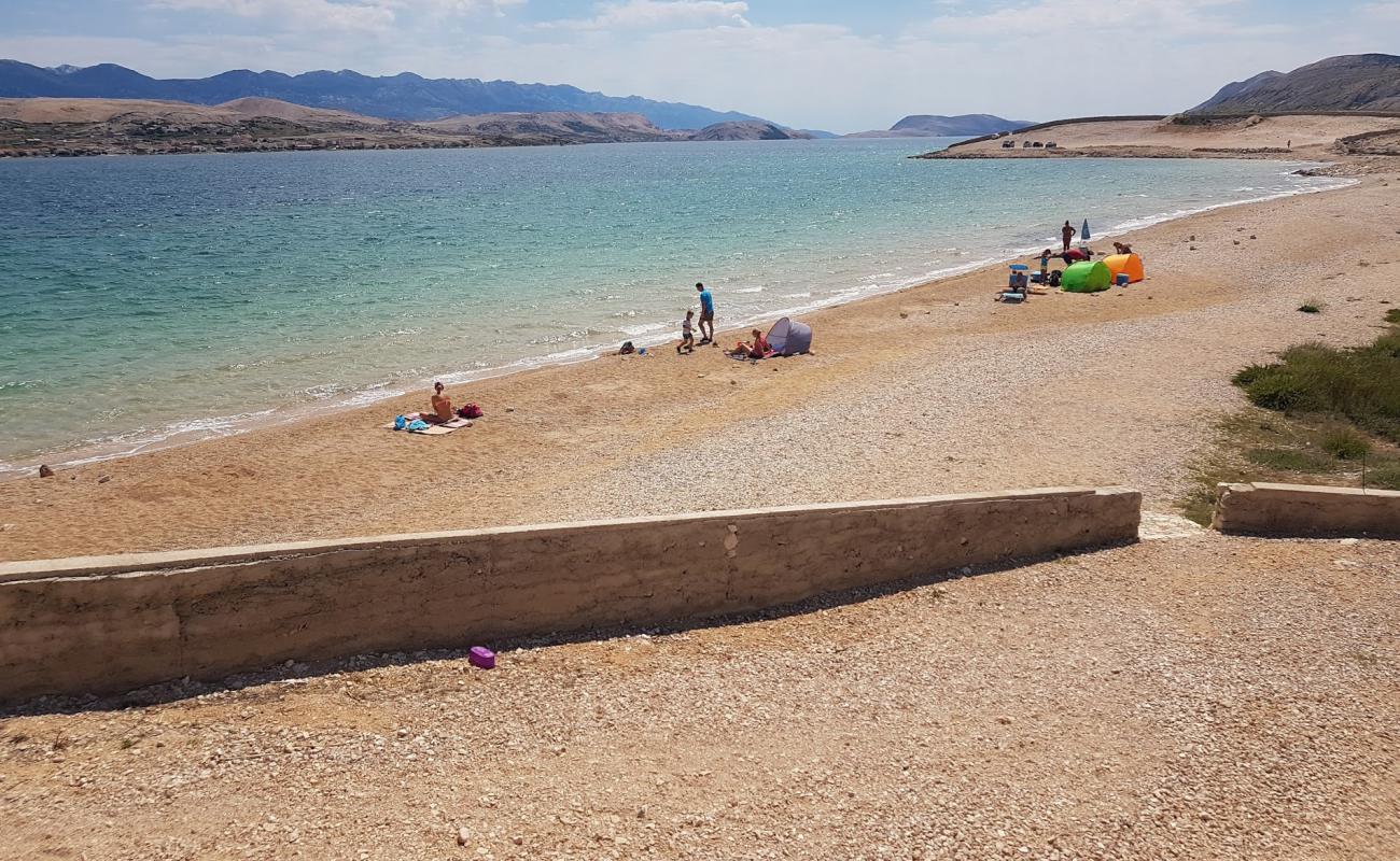 Foto af Prnjica beach med let sand og småsten overflade