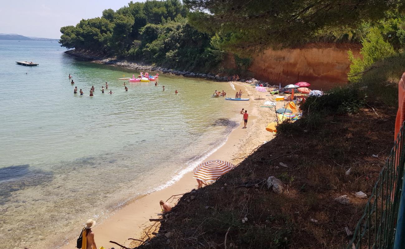 Foto af Sovinje beach med brunt sand overflade