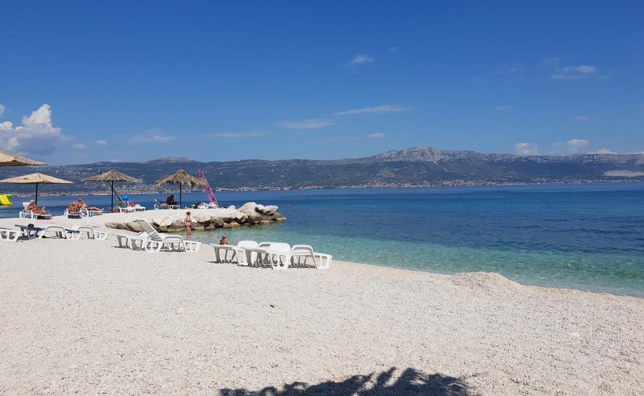 Foto af Osoje Strand med hvid fin sten overflade