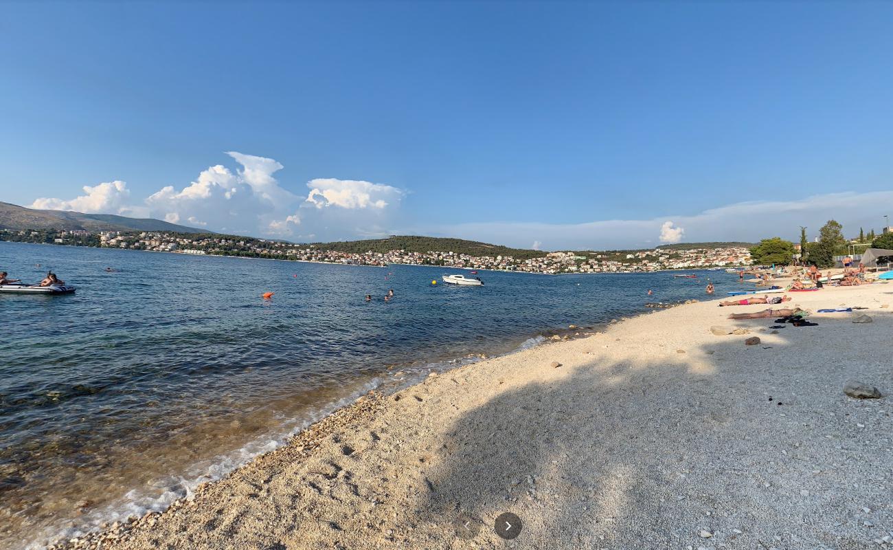 Foto af Okrug Gornji II beach med lige kyst