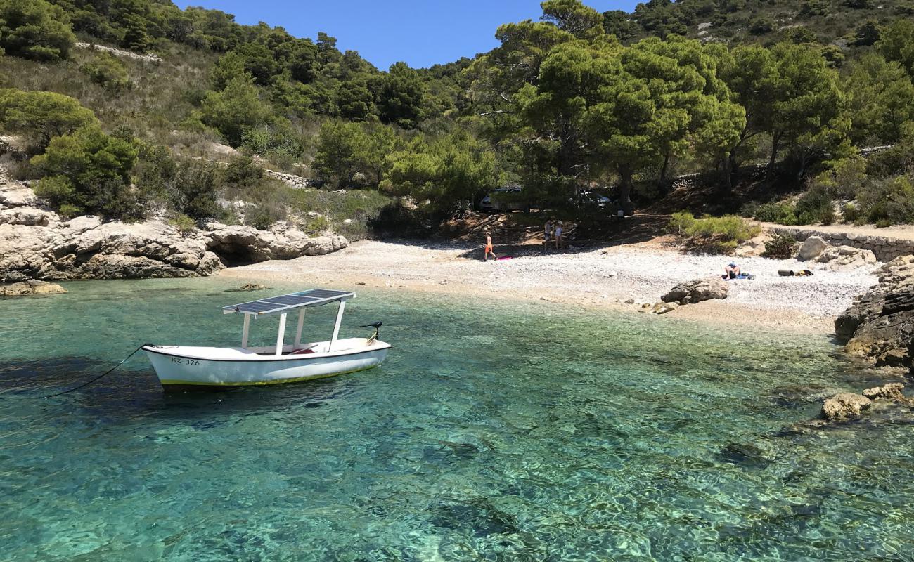 Foto af Barjoska beach med let sten overflade