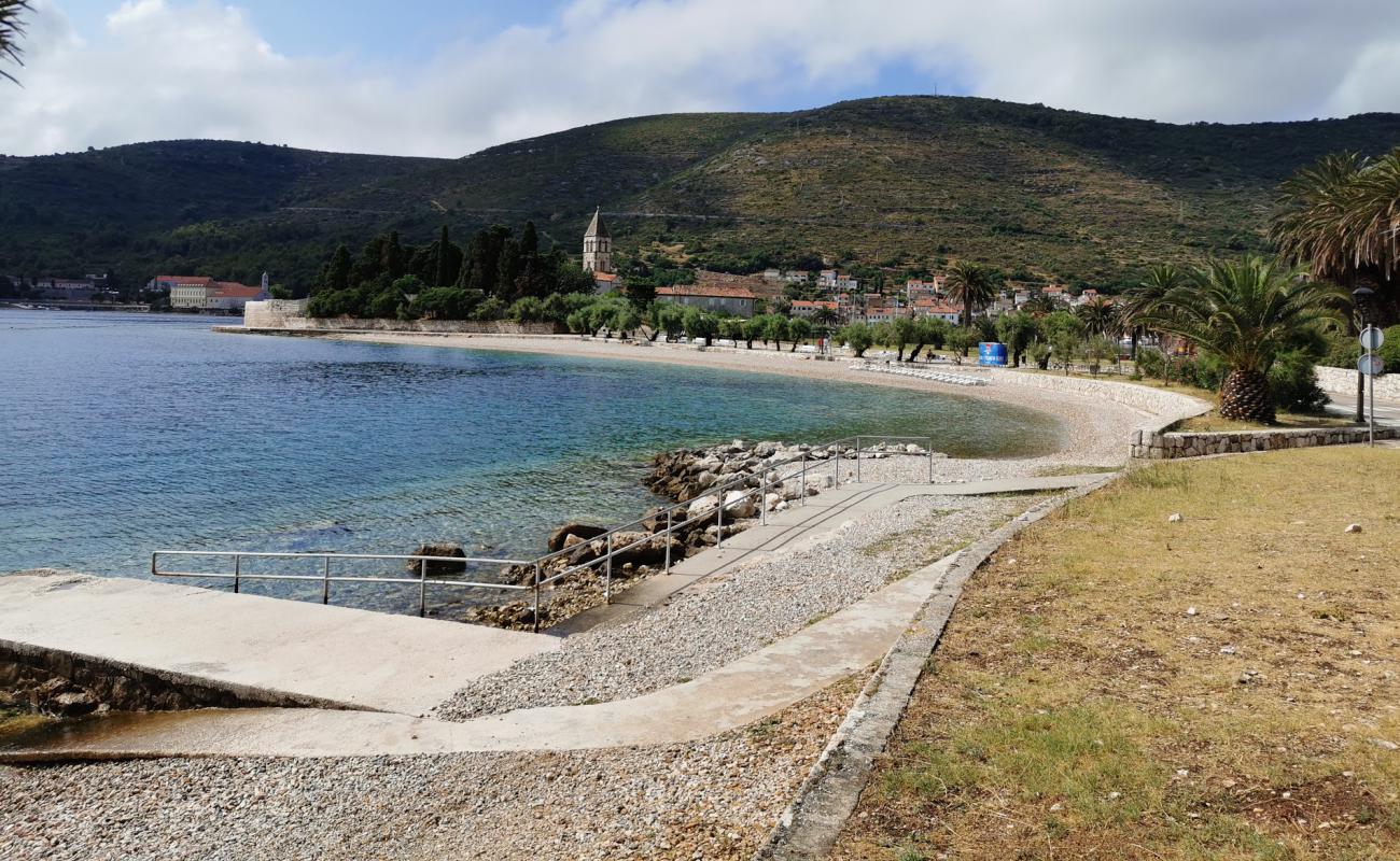 Foto af Prirovo beach med let fin sten overflade