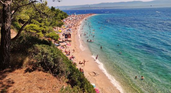 Zlatni rat Strand