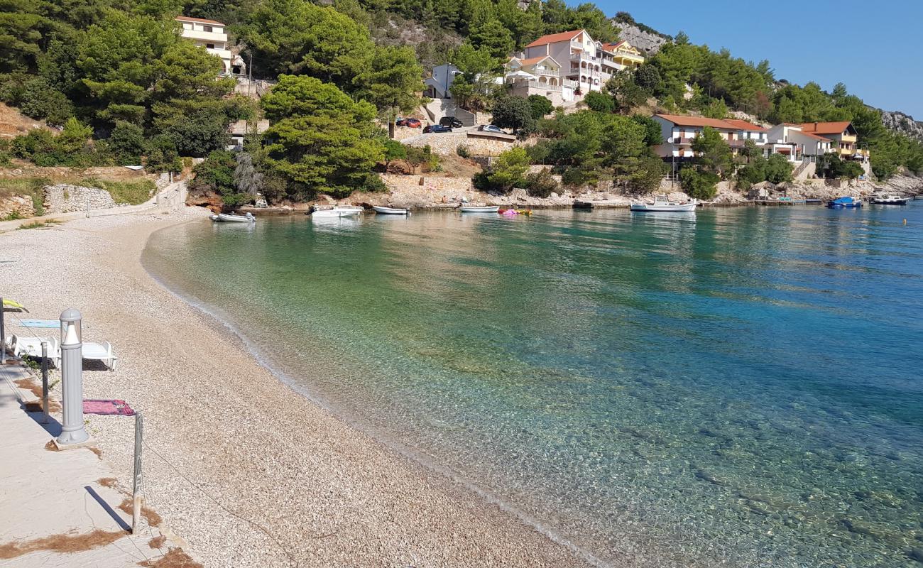 Foto af Prapatna beach med let fin sten overflade