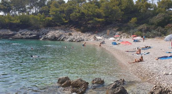 Notos Hvar beach