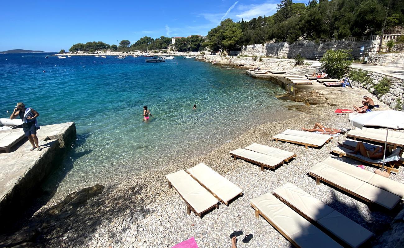 Foto af Bonj beach med hvid sten overflade