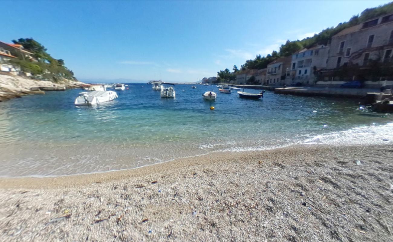 Foto af Prigradica II beach med lille bugt