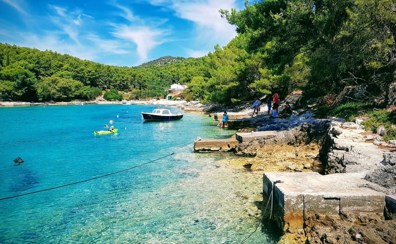 Foto af Slatina beach med let sten overflade