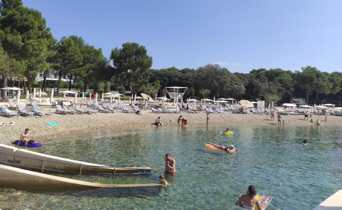 Foto af Valdaliso Beach med grå sten overflade