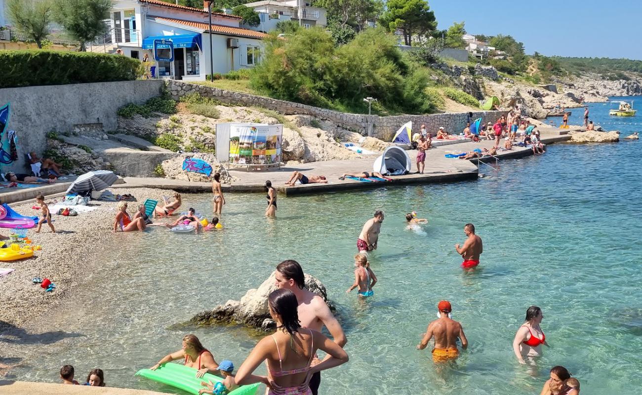 Foto af Silo Krk Beach med grå fin sten overflade